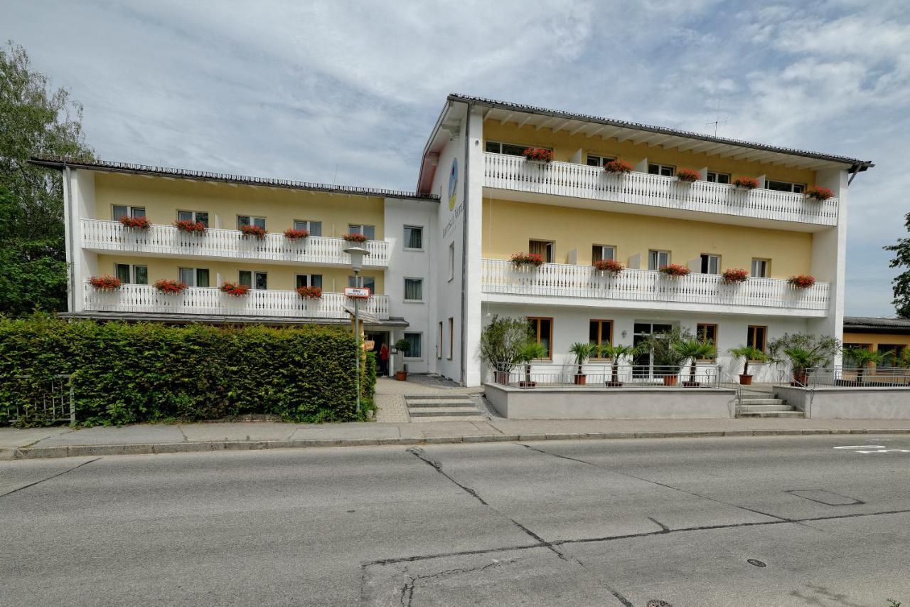 Hotel Bayerisch Meran บัดไฟลน์บาค ภายนอก รูปภาพ